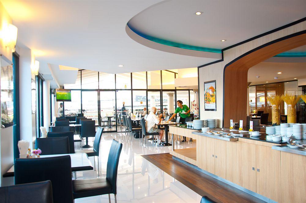 Flipper Lodge Hotel - Sha Extra Plus Pattaya Ngoại thất bức ảnh