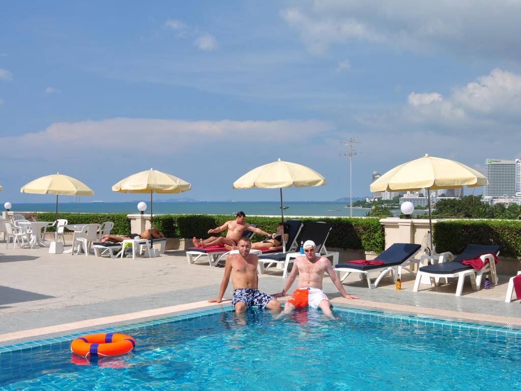 Flipper Lodge Hotel - Sha Extra Plus Pattaya Ngoại thất bức ảnh