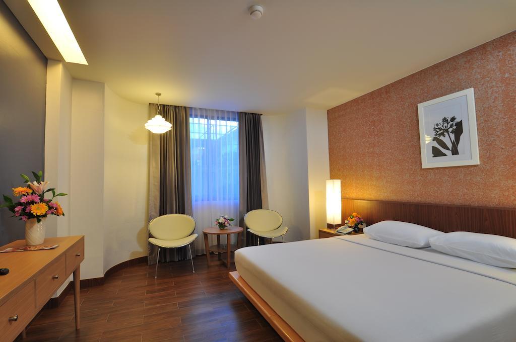 Flipper Lodge Hotel - Sha Extra Plus Pattaya Ngoại thất bức ảnh