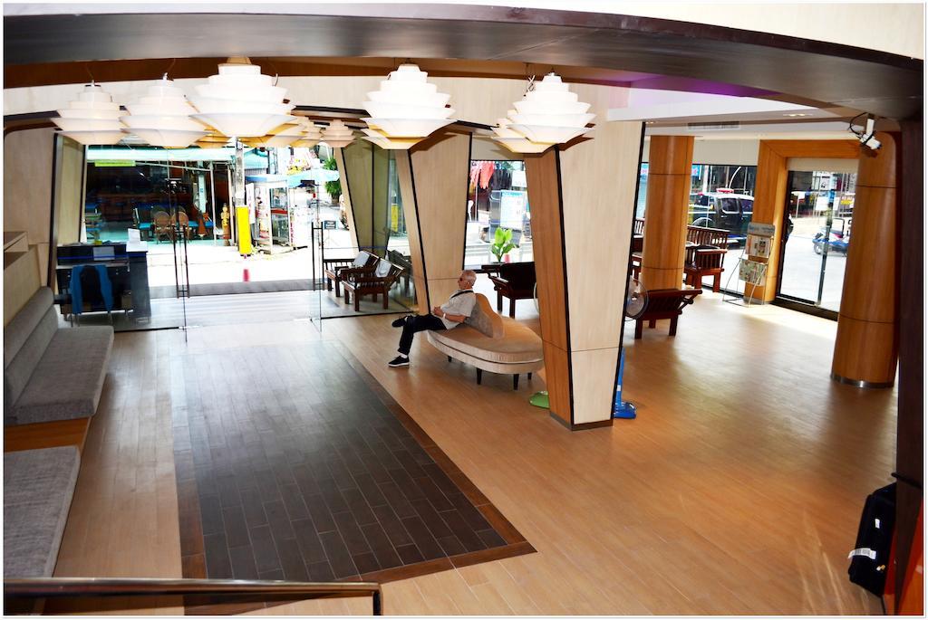 Flipper Lodge Hotel - Sha Extra Plus Pattaya Ngoại thất bức ảnh
