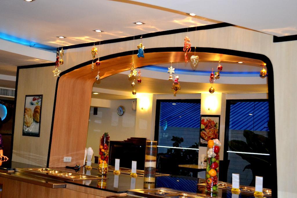 Flipper Lodge Hotel - Sha Extra Plus Pattaya Ngoại thất bức ảnh