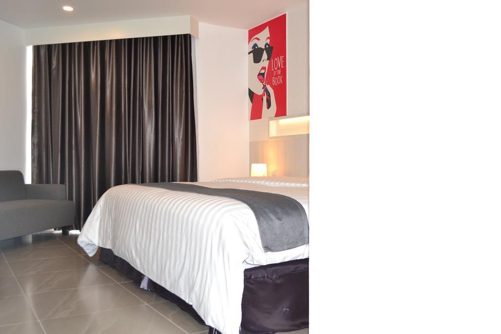 Flipper Lodge Hotel - Sha Extra Plus Pattaya Ngoại thất bức ảnh